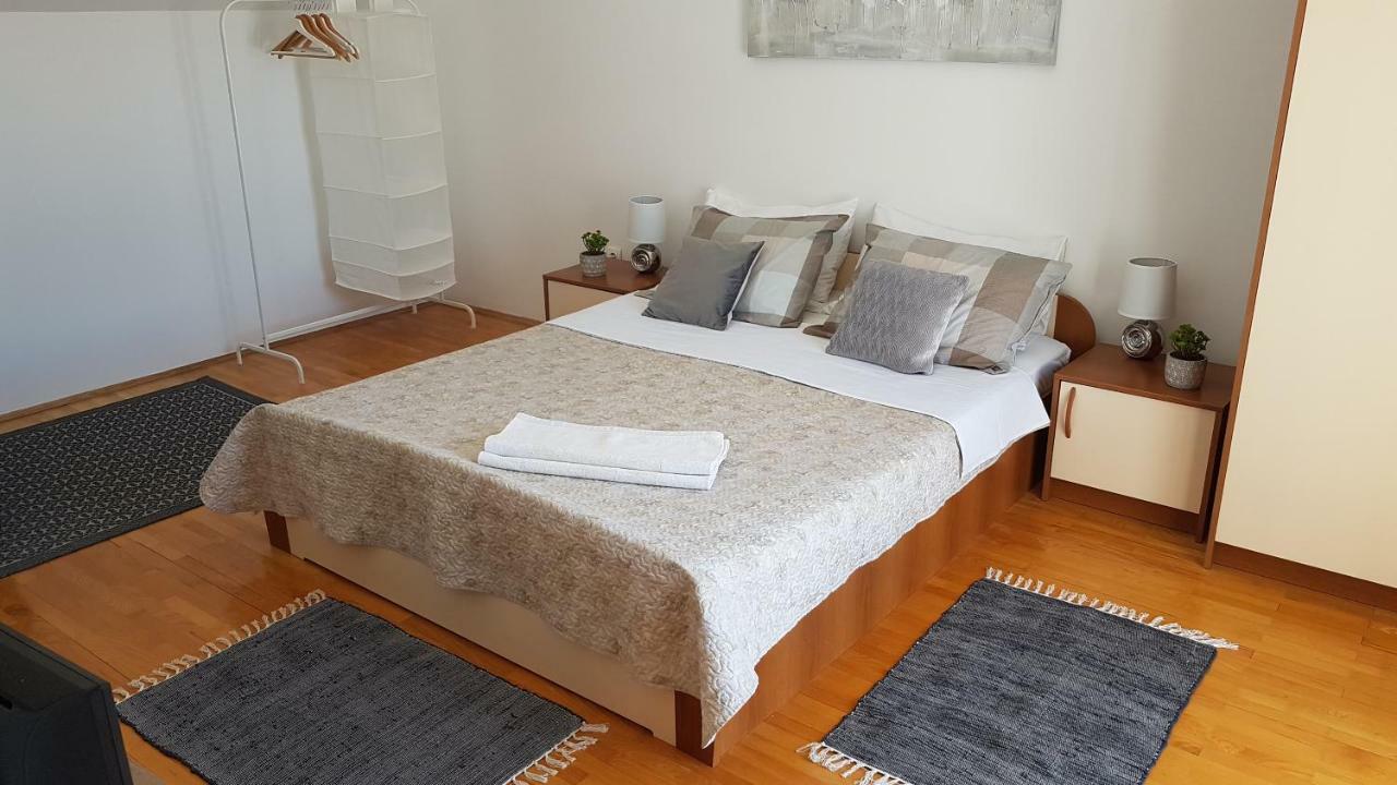 Apartments Luna Sveti Filip i Jakov Εξωτερικό φωτογραφία
